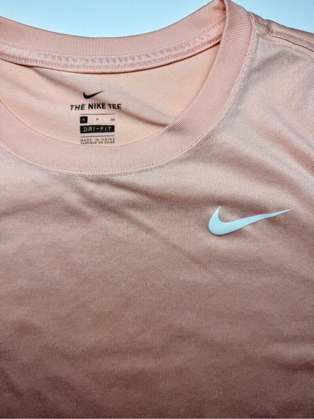 Nike One Dri‑Fit Training Shirt Women’s Small Apricot Agate Pink Athletic Tee - Picture 2 of 4